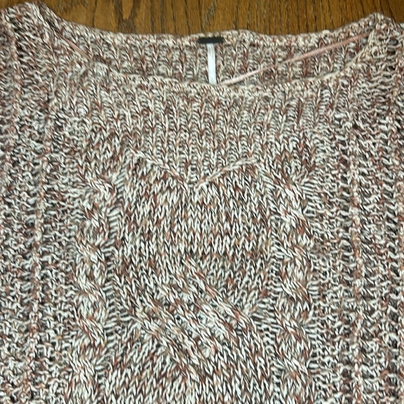 Free People Chunky Knit Scoop Neck Sweater size Large - Picture 2 of 8